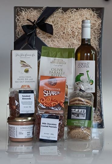 Picture of  WHITE WINE GIFT TRAY